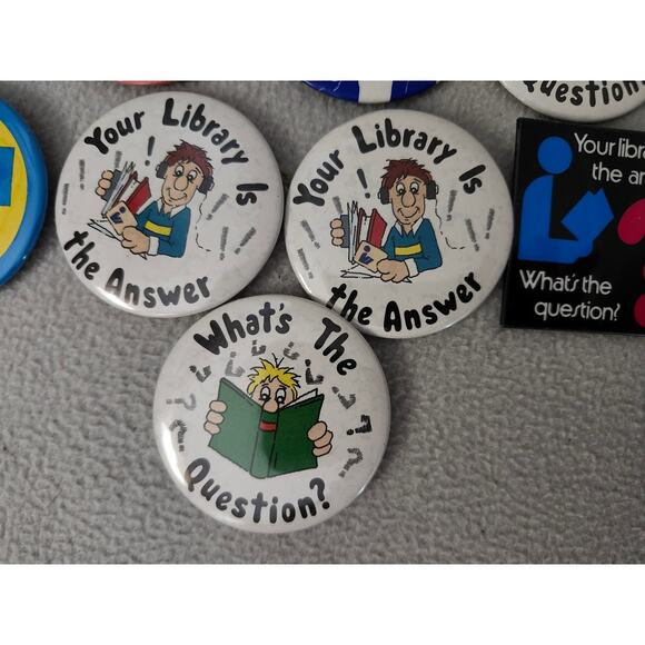 Lot 9 Vintage Library Pin Reading Books 1980s Free Libraries President Dino - Picture 2 of 10